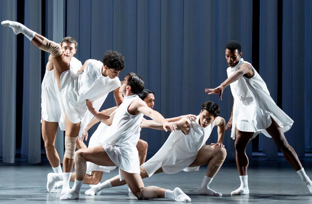 Dutch National Ballet in <i>In Flux</i> by Juanjo Arqués &copy; Altin Kaftira