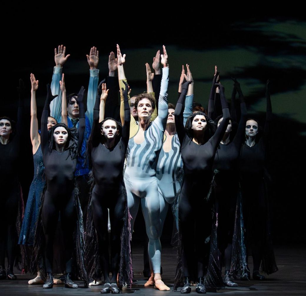 Dutch National Ballet in Rudi van Dantzig's <i>Monument for a Dead Boy</i> &copy; Altin Kaftira