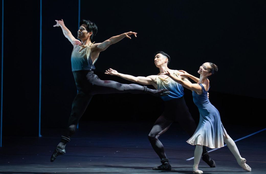 Dutch National Ballet in Toer van Schayk's <i>7th Symphony</i> &copy; Altin Kaftira