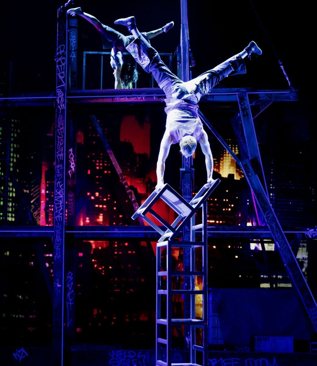 Adam Dransfield of Cirque &Eacute;loize in <i>iD Reloaded</i> &copy; Caroline Thibault
