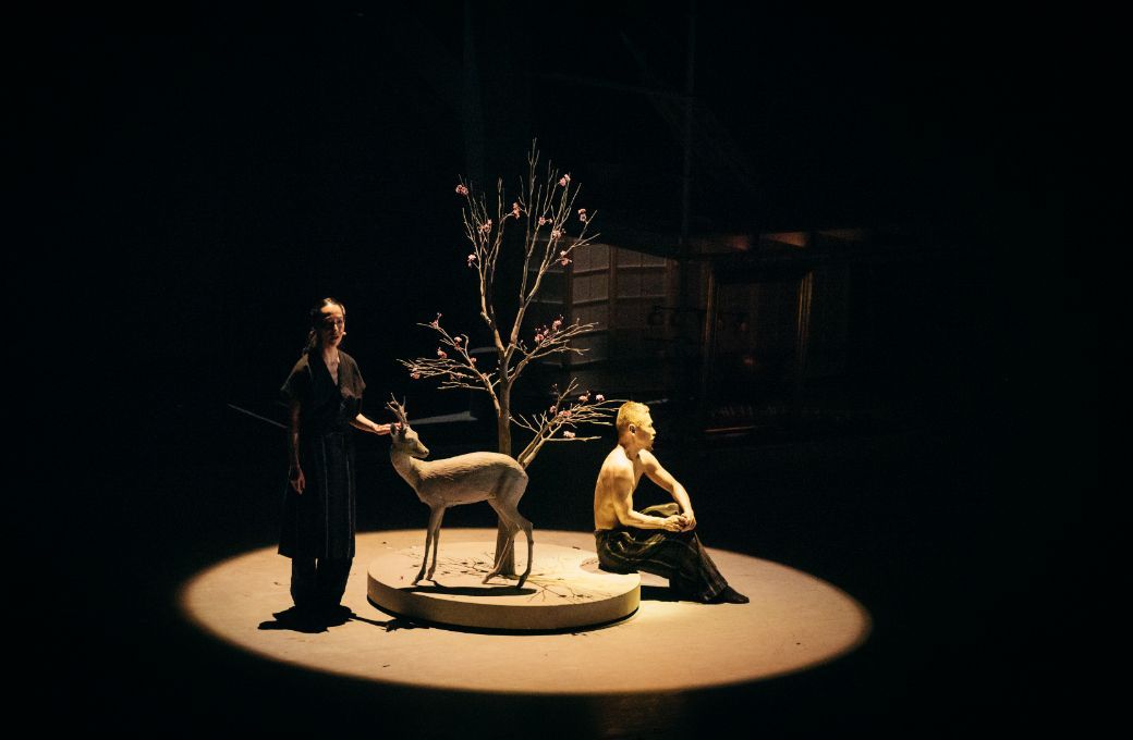 Tsubasa Hori and Kazutomi 'Tsuki' Kozuki in Sidi Larbi Cherkaoui's <i>Vlaemsch (chez moi)</i> &copy; Filip Van Roe