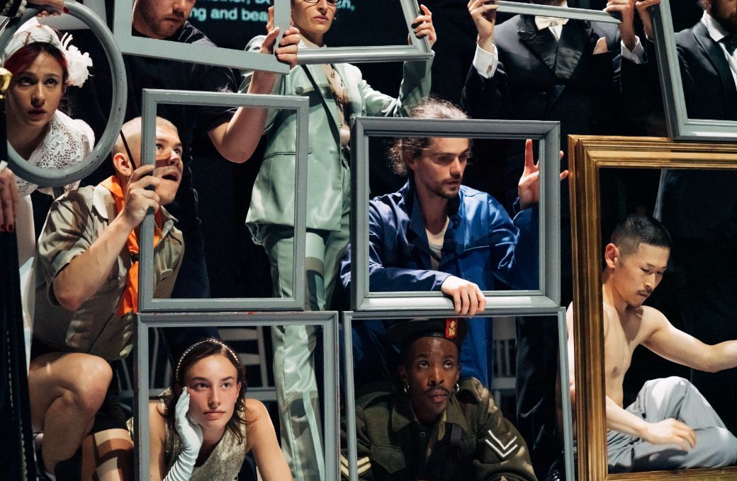 Eastman Company in Sidi Larbi Cherkaoui's <i>Vlaemsch (chez moi)</i> &copy; Filip Van Roe