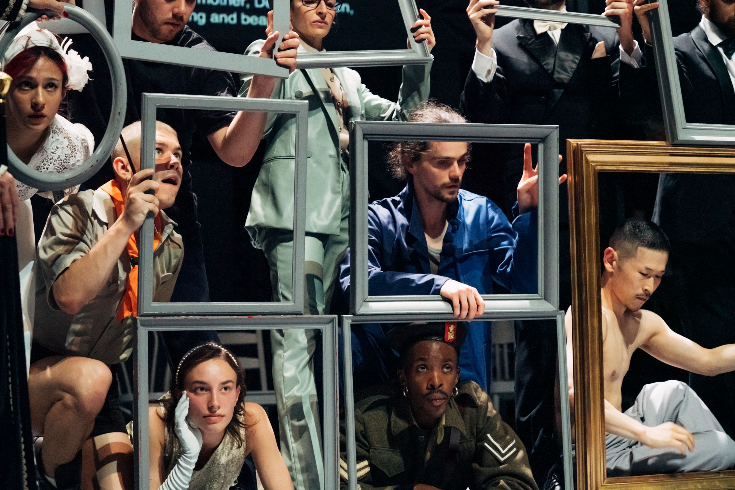 Eastman Company in Sidi Larbi Cherkaoui's <i>Vlaemsch (chez moi)</i> &copy; Filip Van Roe