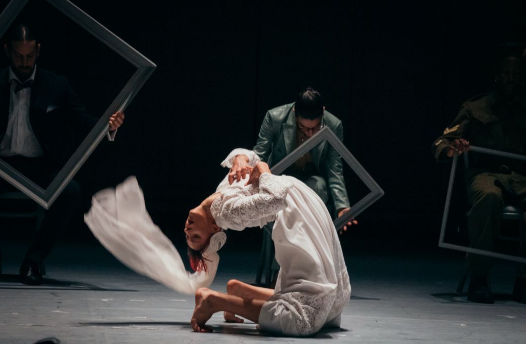 Ido Gidron, Maryna Kushchova (Ashotivna), Dorotea Saykaly and Nick Coutsier in <i>Vlaemsch (chez moi)</i> &copy; Filip Van Roe