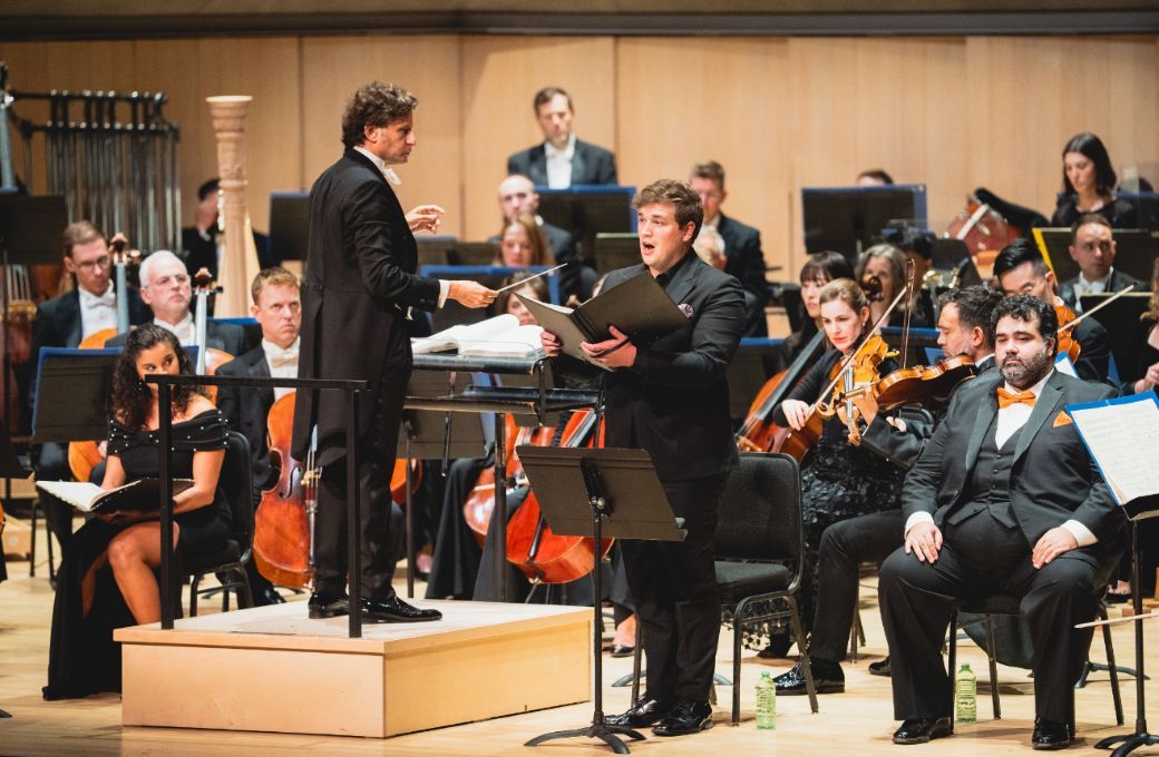 Gustavo Gimeno, Sean Michael Plumb and the Toronto Symphony Orchestra &copy; Allan Cabral, Courtesy of the Toronto Symphony Orchestra