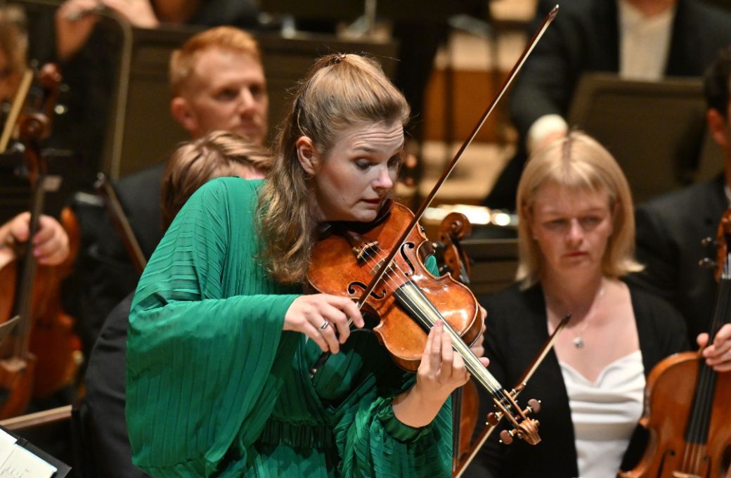 Janine Jansen &copy; LSO | Mark Allan