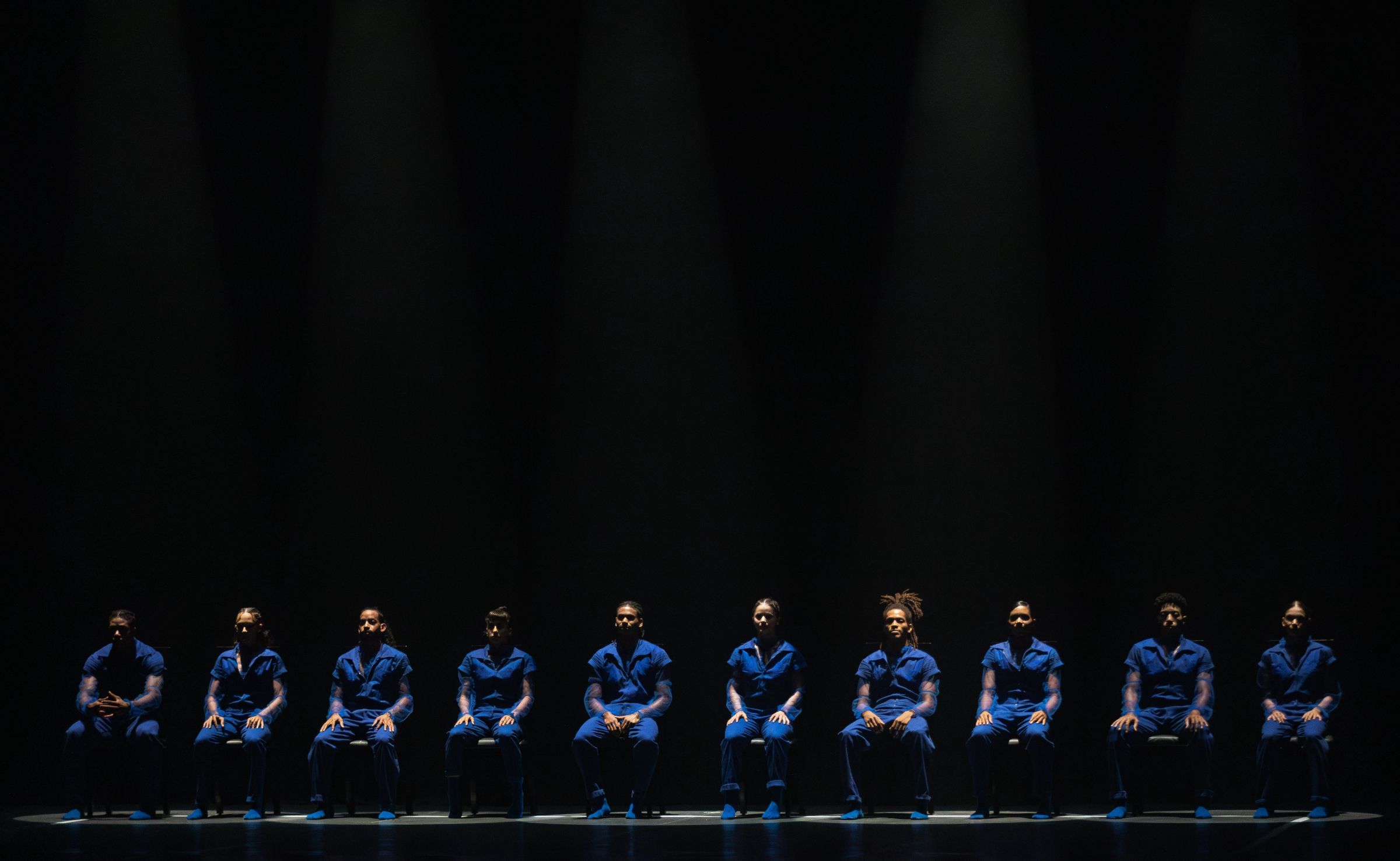 Acosta Danza in <i>98 Días</i> by Javier De Frutos © Argel Ernesto González Alvarez