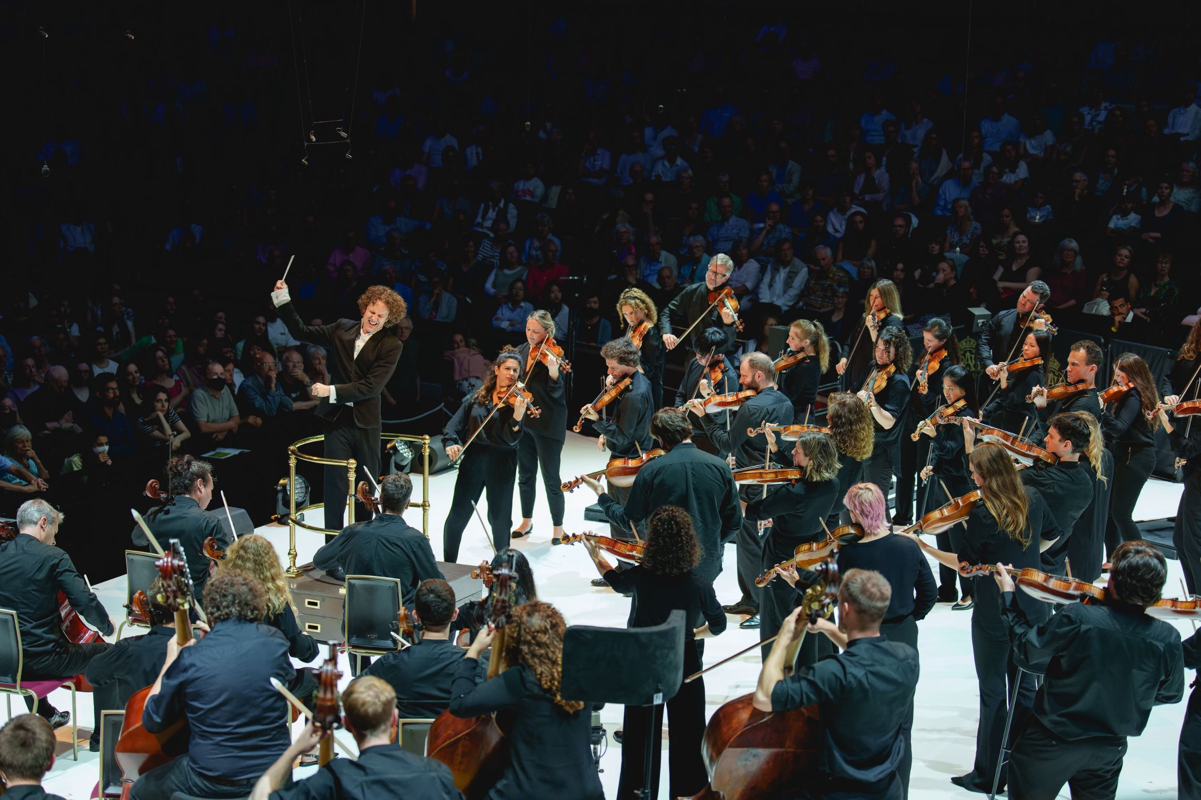 Aurora Orchestra © Andy Paradise