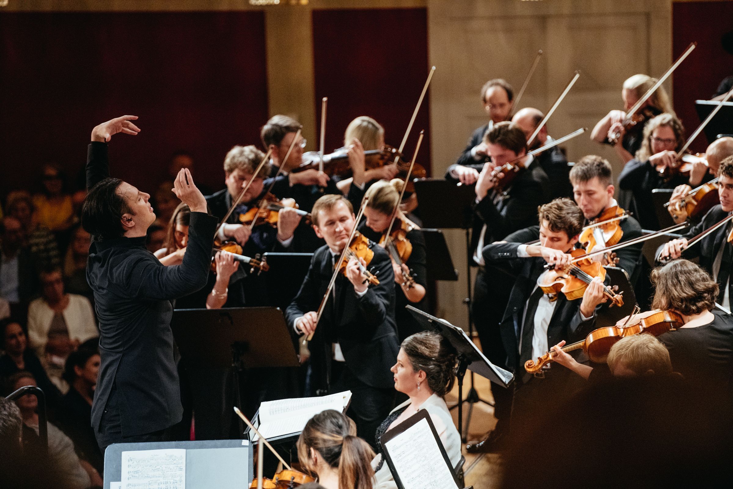 Teodor Currentzis dirigiert Utopia © Igor Ripak