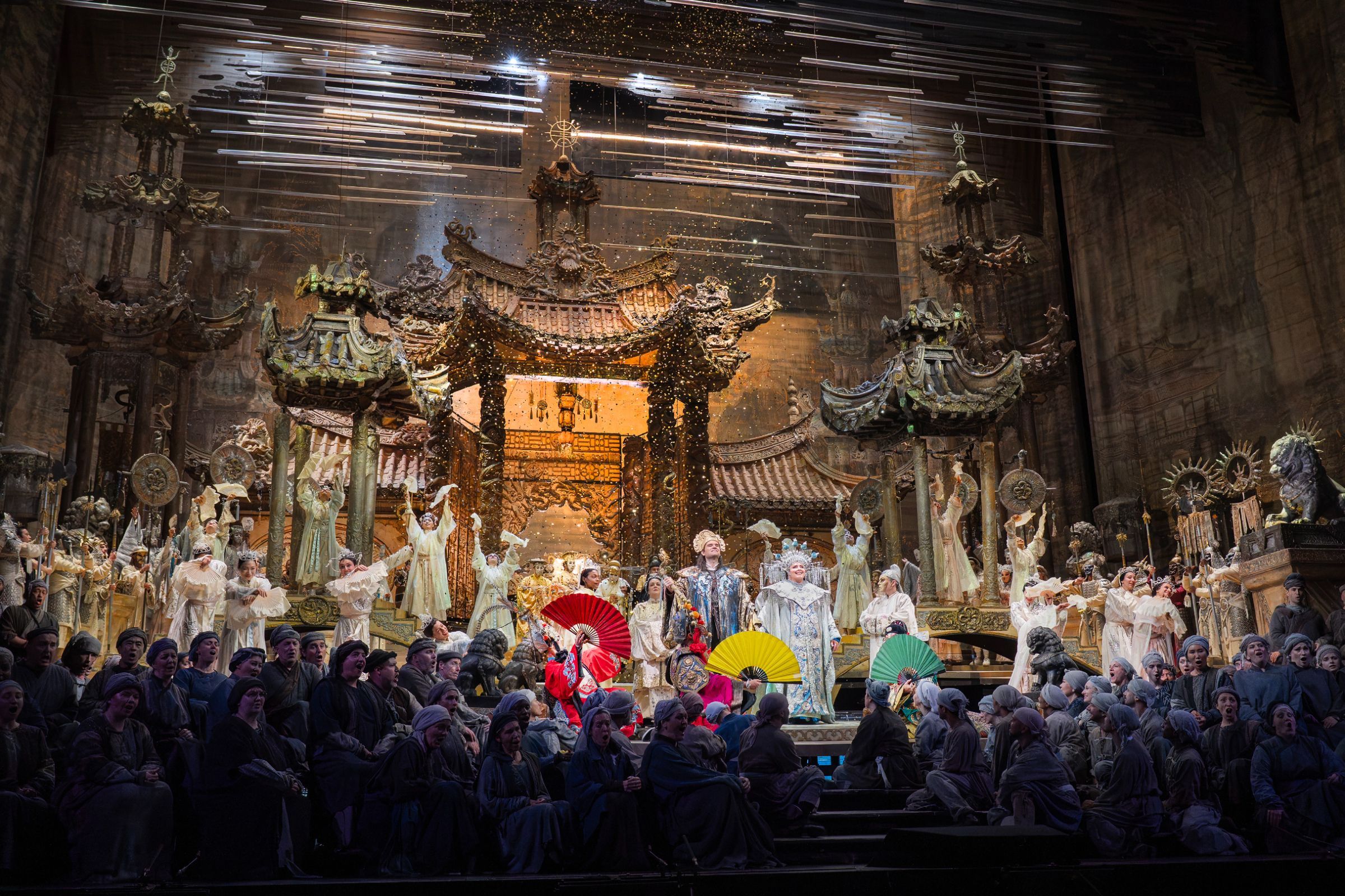 <i>Turandot</i>, Act 3 finale &copy; Ken Howard | Met Opera