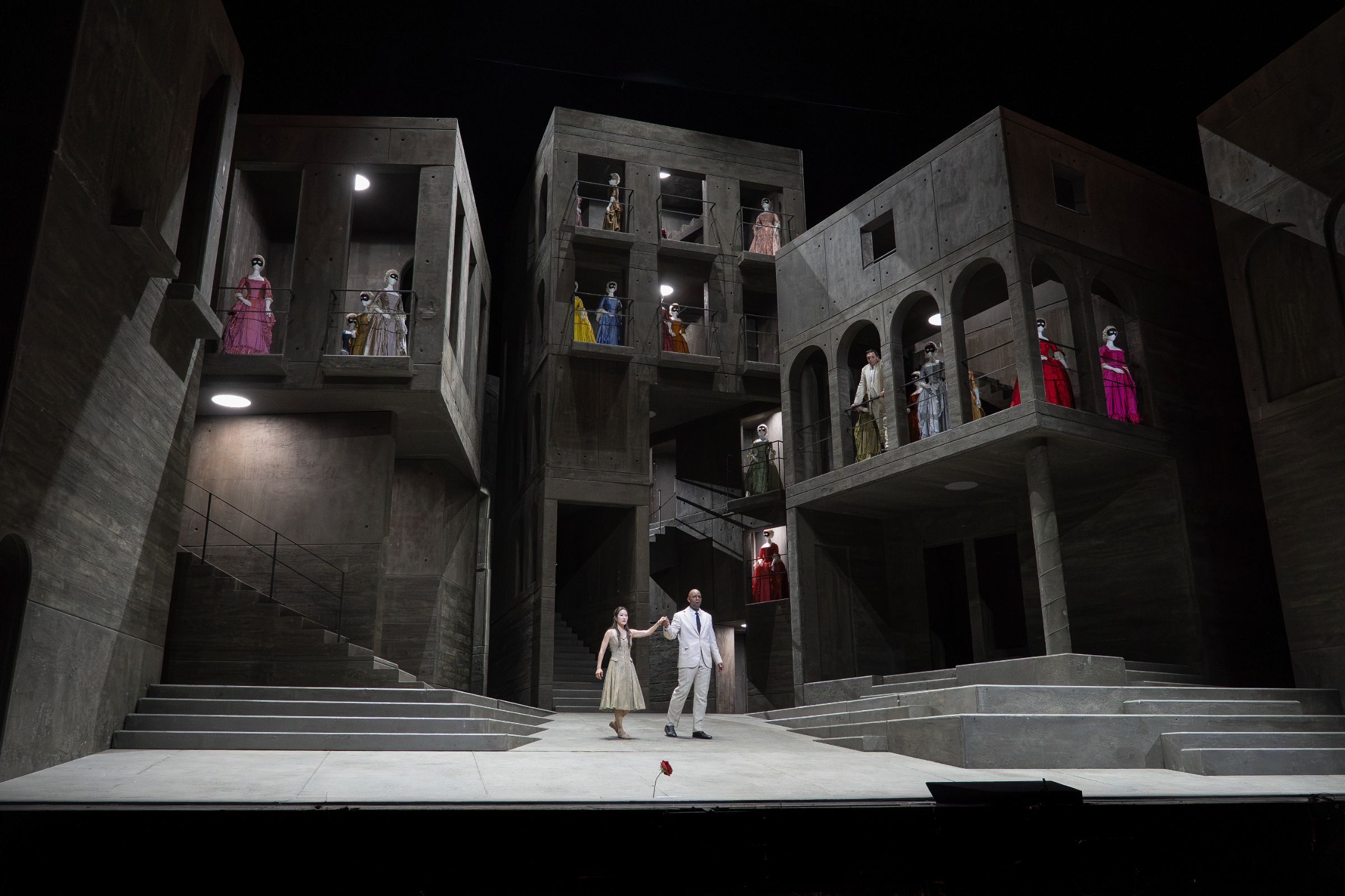 <i>Don Giovanni</i> &copy; Ken Howard | Met Opera