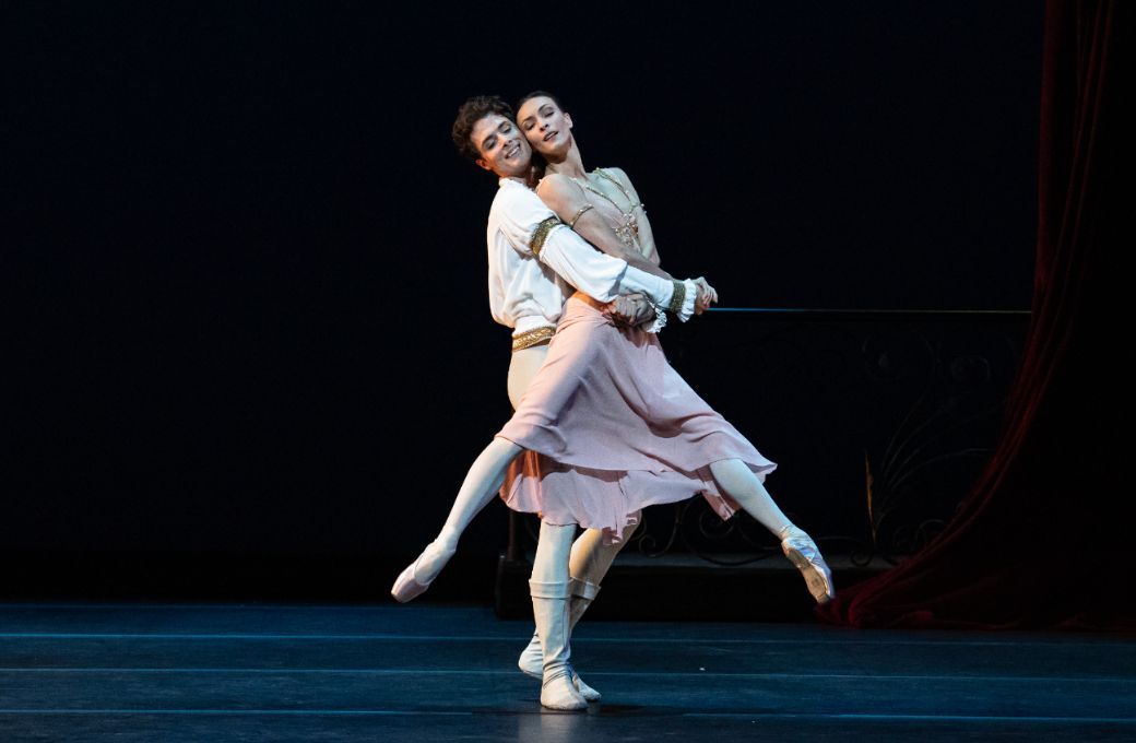 Jacopo Tissi and Olga Smirnova in Rudi van Dantzig's <i>Romeo and Juliet</i> &copy; Steven Pisano