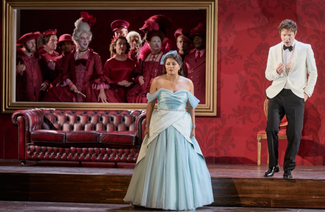 Deepa Johnny (Cinderella) and Charles Rice (Dandini) &copy; Mark Douet