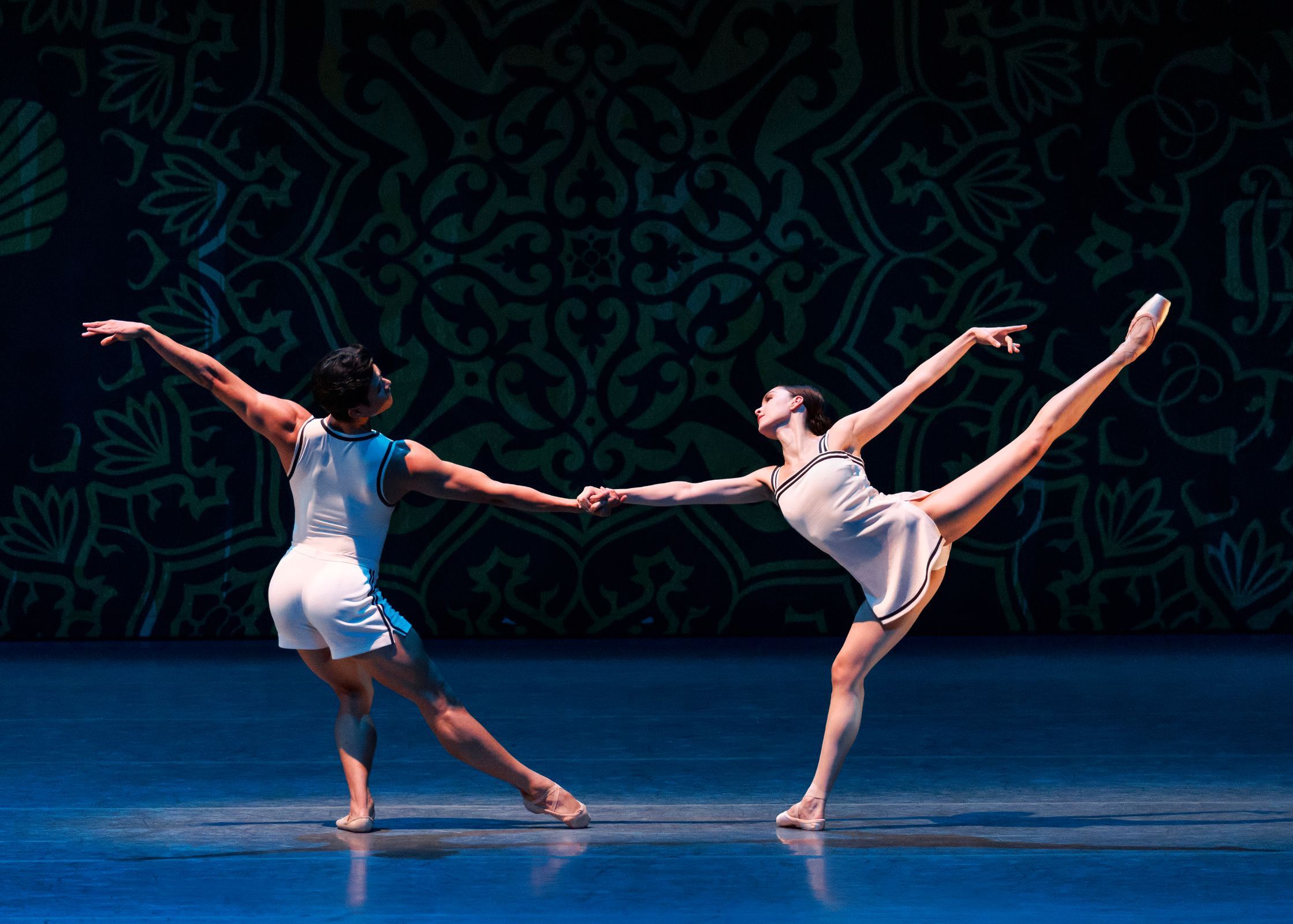 Mira Nadon and Chun Wai Chan in Justin Peck's <i>Heatscape</i> &copy; Erin Baiano