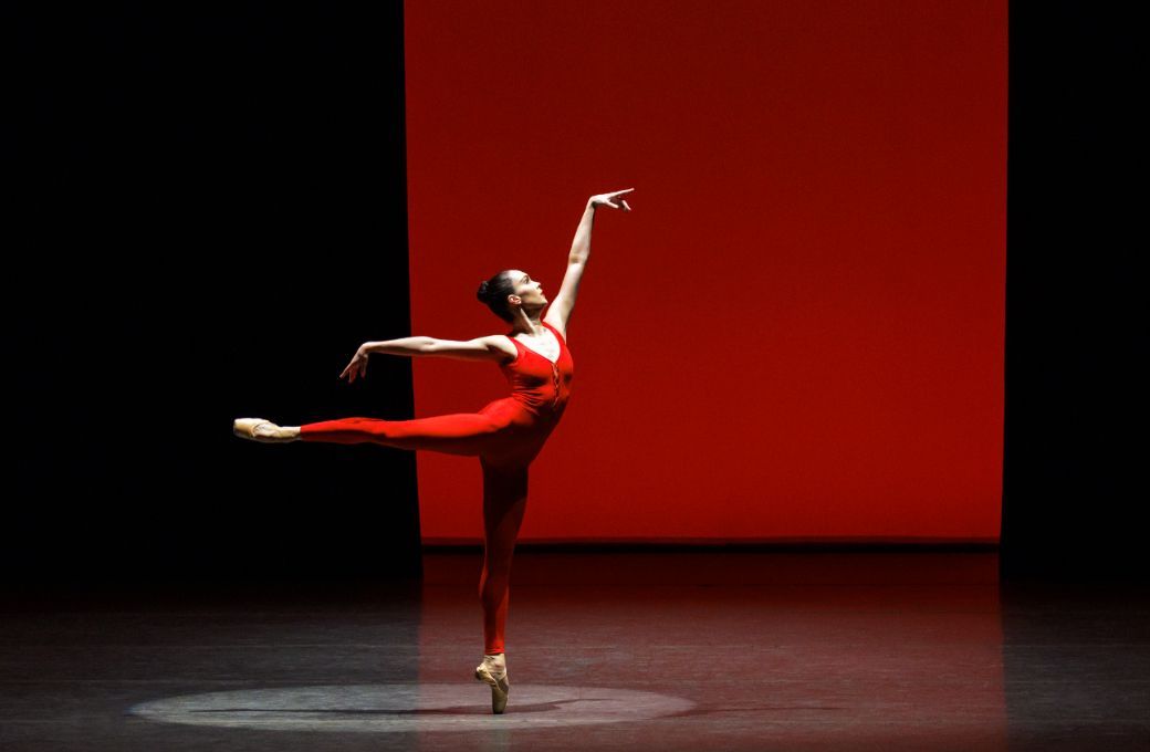 Mira Nadon in Ulysses Dove's <i>Red Angels</i> &copy; Erin Baiano