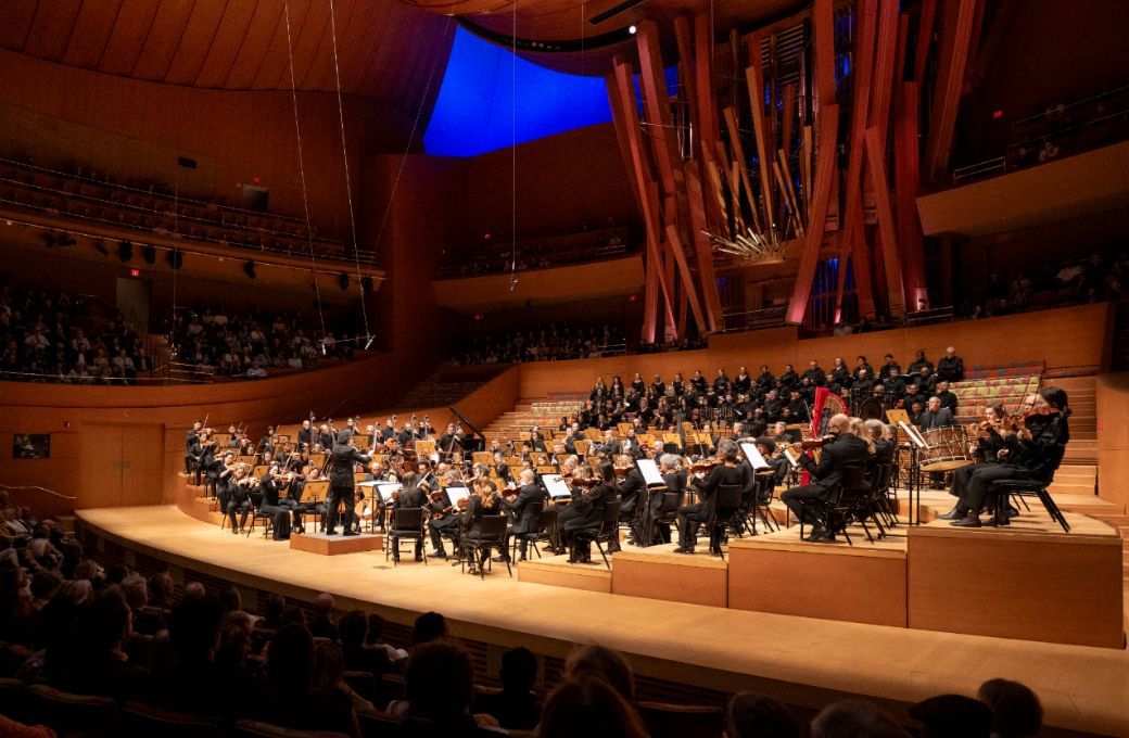 Gustavo Dudamel conducts the Los Angeles Philharmonic © Timothy Norris, courtesy of the Los Angeles Philharmonic Association