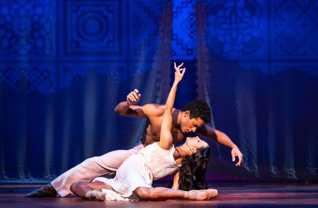 Marcelino Samb&eacute; as Pedro and Francesca Hayward as Tita in Wheeldon's <i>Like Water for Chocolate</i> &copy; Foteini Christofilopoulou