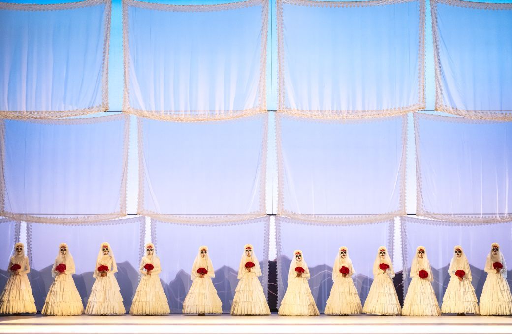 The Royal Ballet in Christopher Wheeldon's <i>Like Water for Chocolate</i> &copy; Foteini Christofilopoulou