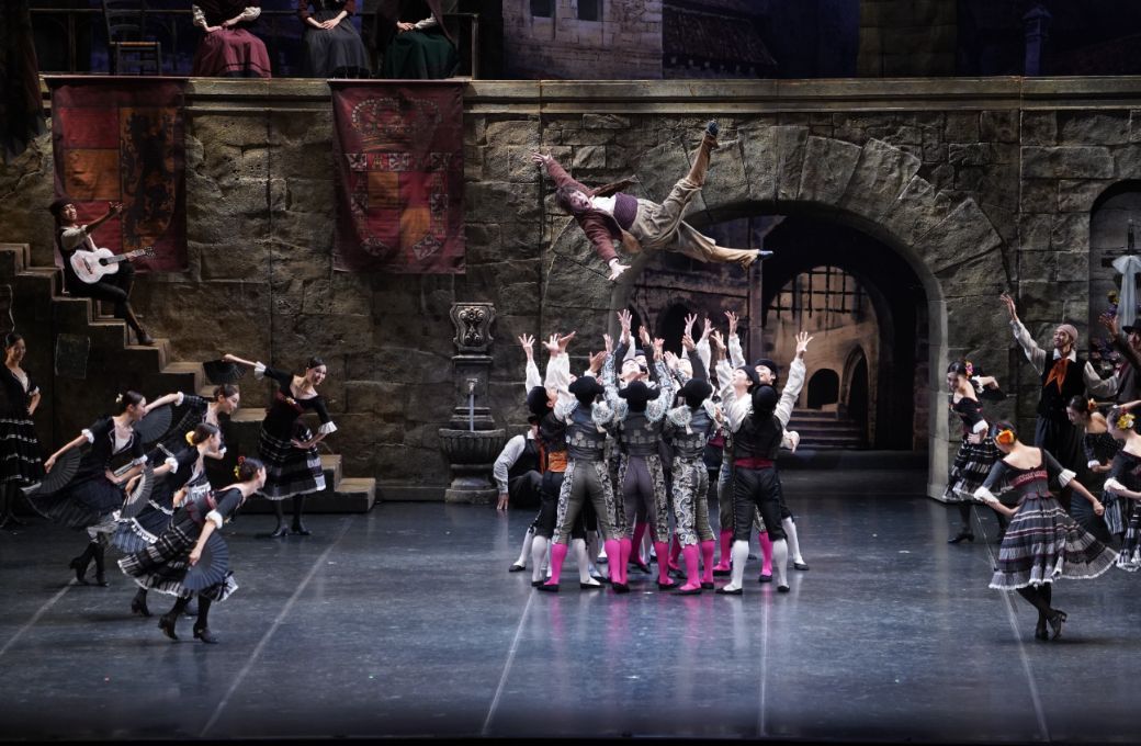 K-Ballet Tokyo in Tetsuya Kumakawa's <i>Don Quixote</i> © K-Ballet Tokyo
