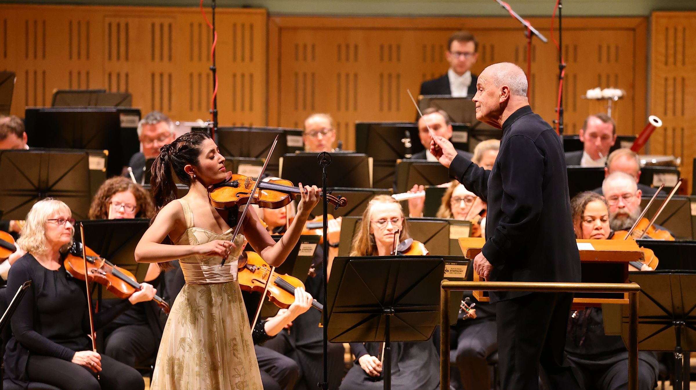 María Dueñas, Hans Graf and the National Symphony Orchestra © Joanne Taaffe