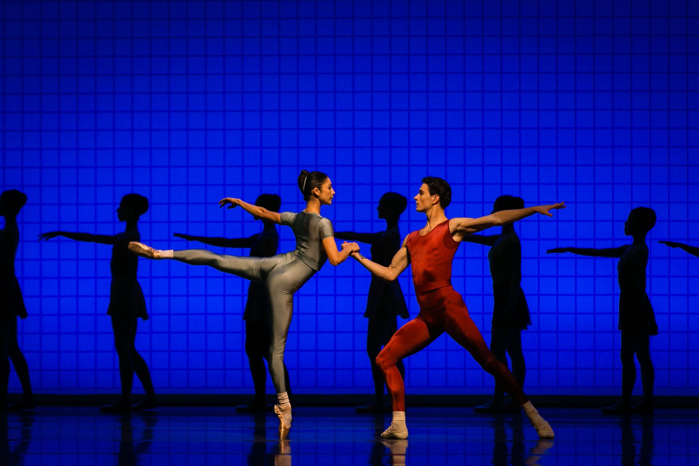 Robyn Hendricks and Maxim Zenin in Jerome Robbins <i>Glass Pieces</i> © Kate Longley