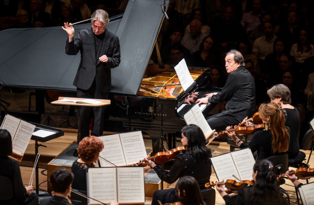 Esa-Pekka Salonen, Pierre-Laurent Aimard and the New York Philharmonic &copy; Chris Lee