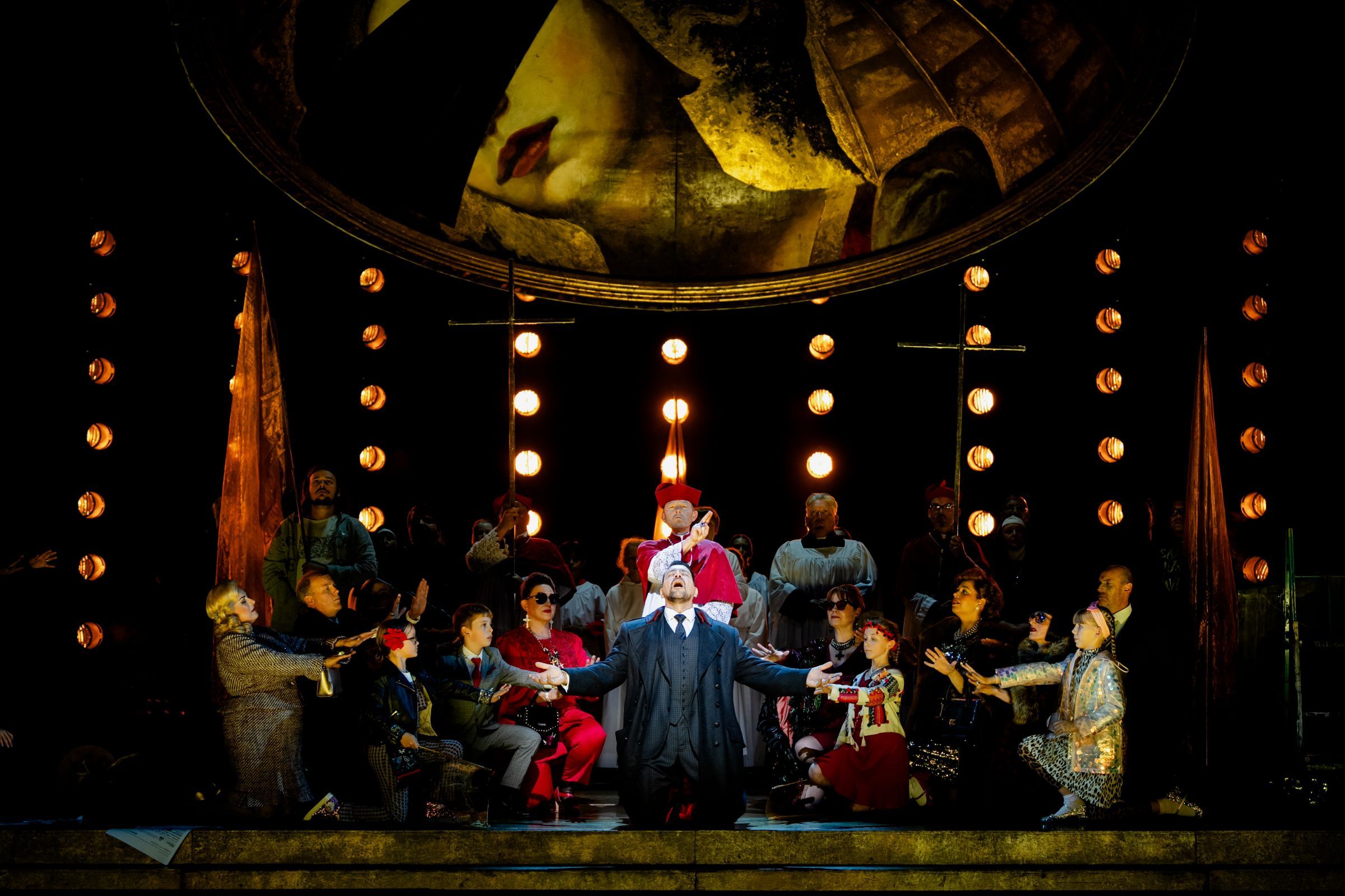 Dario Solari (Scarpia) and chorus &copy; Dafydd Owen