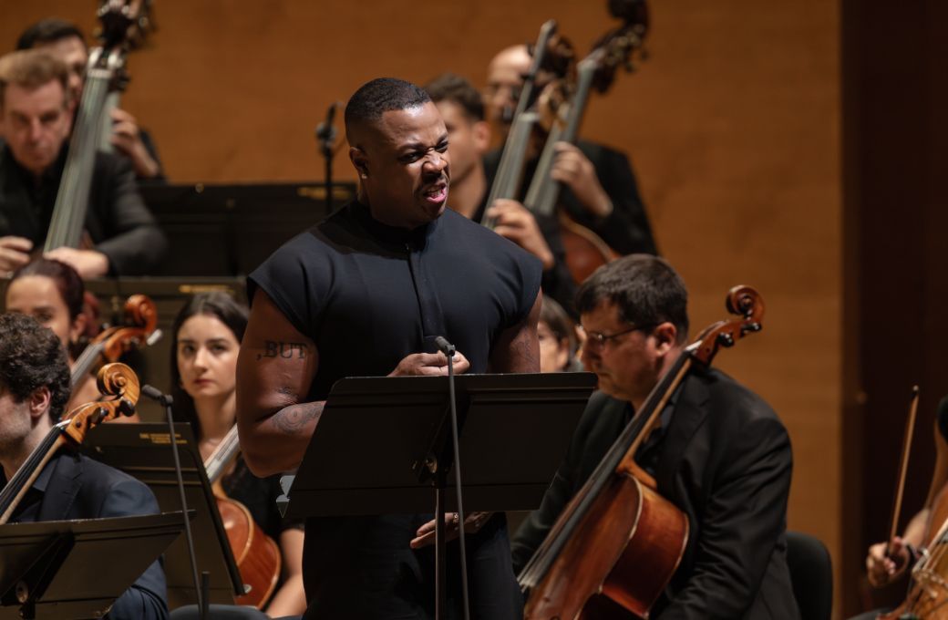 El bajo-barítono Davóne Tines © May Zircus | L'Auditori
