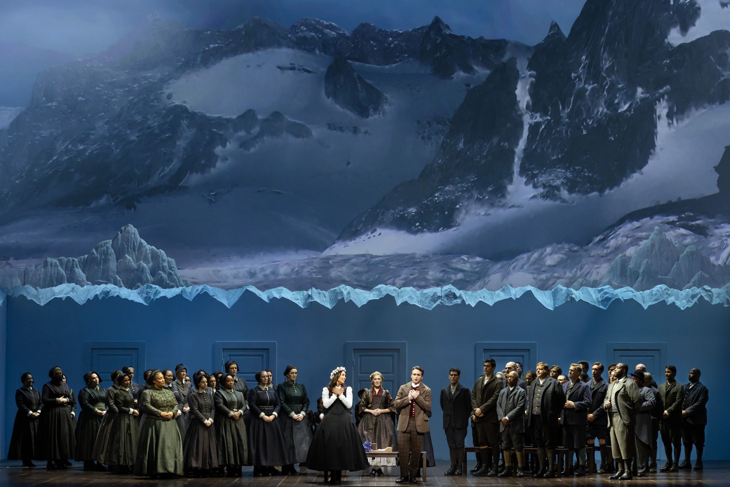<i>La sonnambula</i> &copy; Marty Sohl | Met Opera
