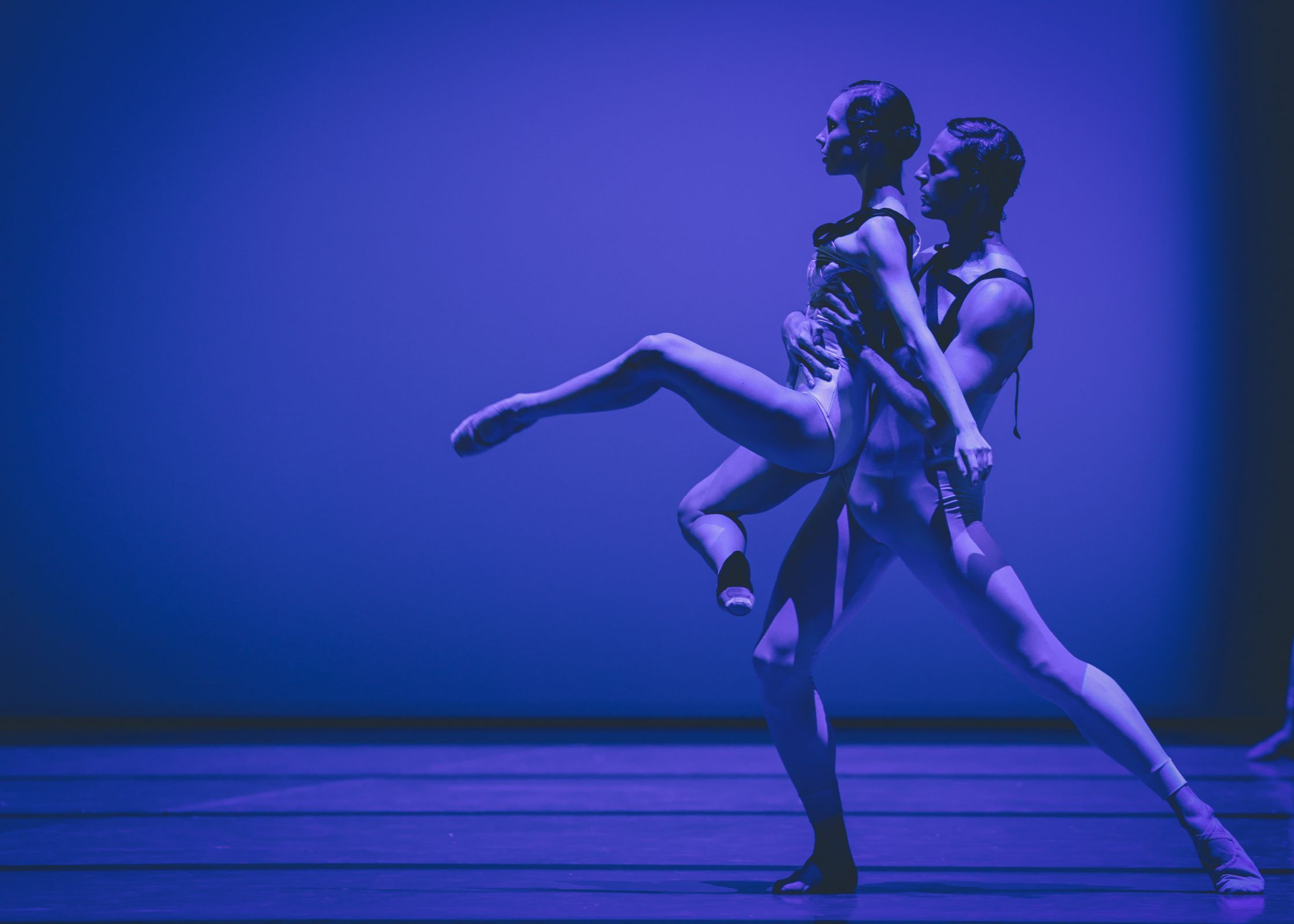 Bleuenn Battistoni et Thomas Docquir dans <i>Corybantic Games</i> © Maria-Helena Buckley / Opéra national de Paris