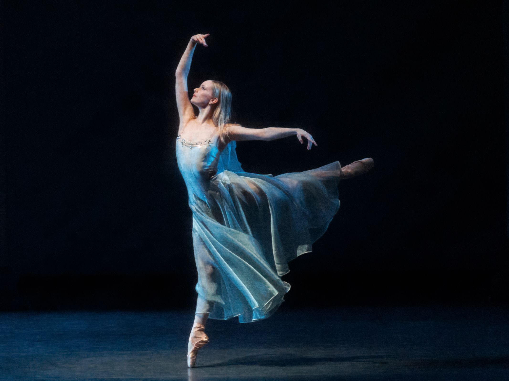 Olivia MacKinnon in George Balanchine's <i>Tschaikovsky Suite No.3</i> &copy; Erin Baiano