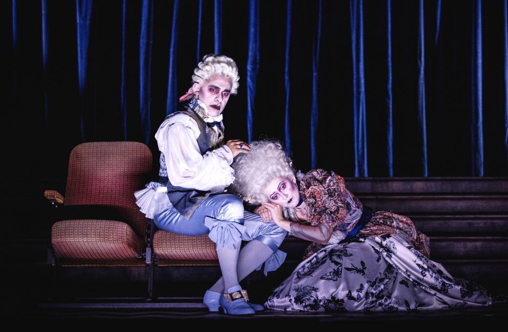 Seymur Karimov (Beaumarchais) und Iida Antola (Marie Antoinette) © Marie Liebig
