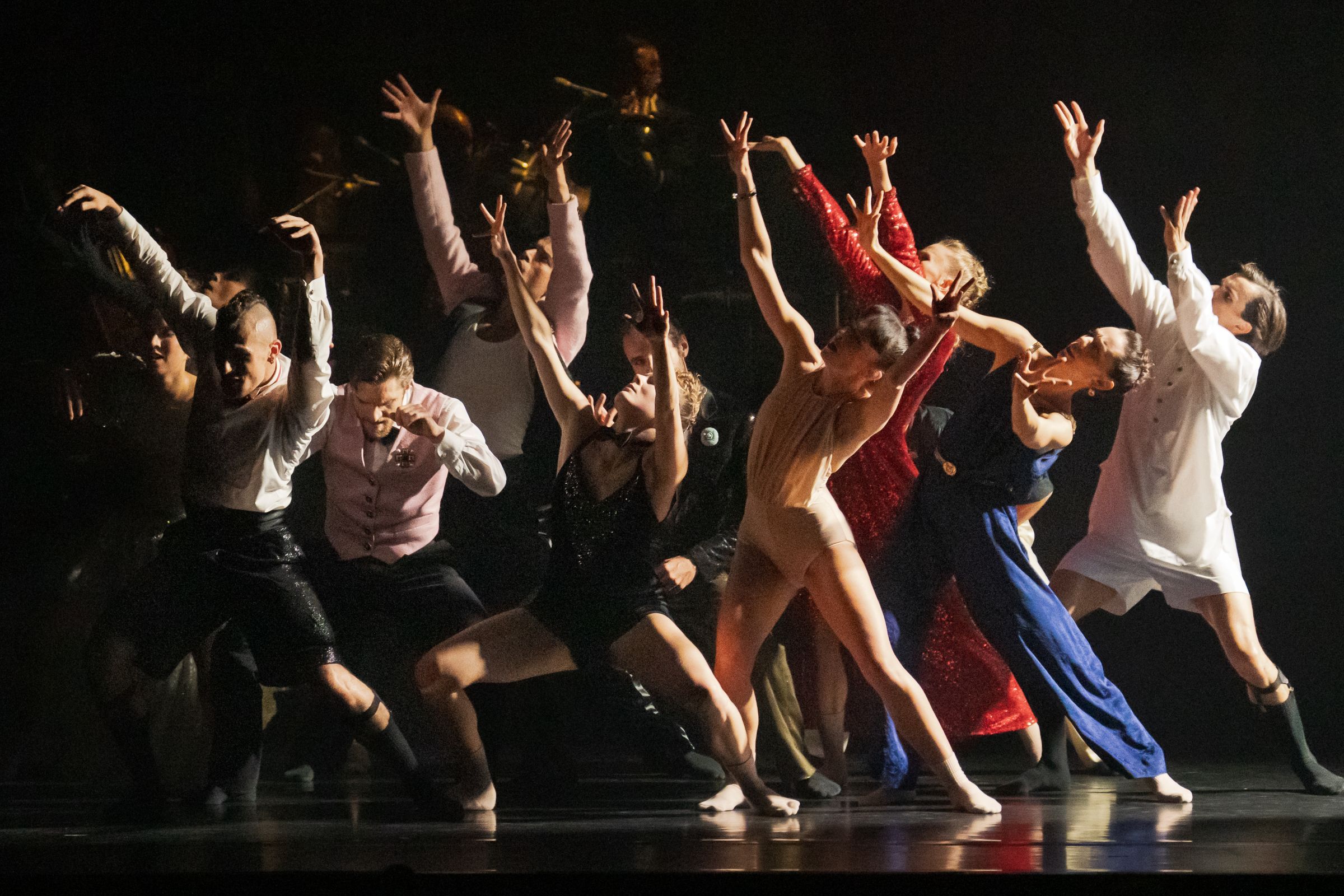 Paris Opera Ballet in Hofesh Shechter's <i>Red Carpet</i> © Steven Pisano