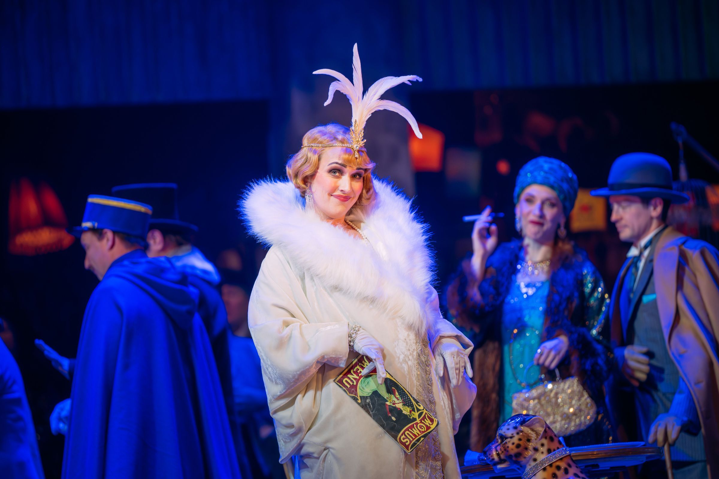 Rhian Lois (Musetta) &copy; Mihaela Bodlovic