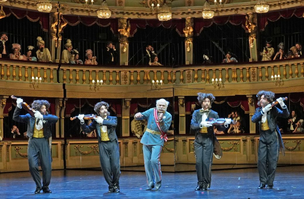 Dancers and Alexander Strobele (Frosch) © Karl Forster