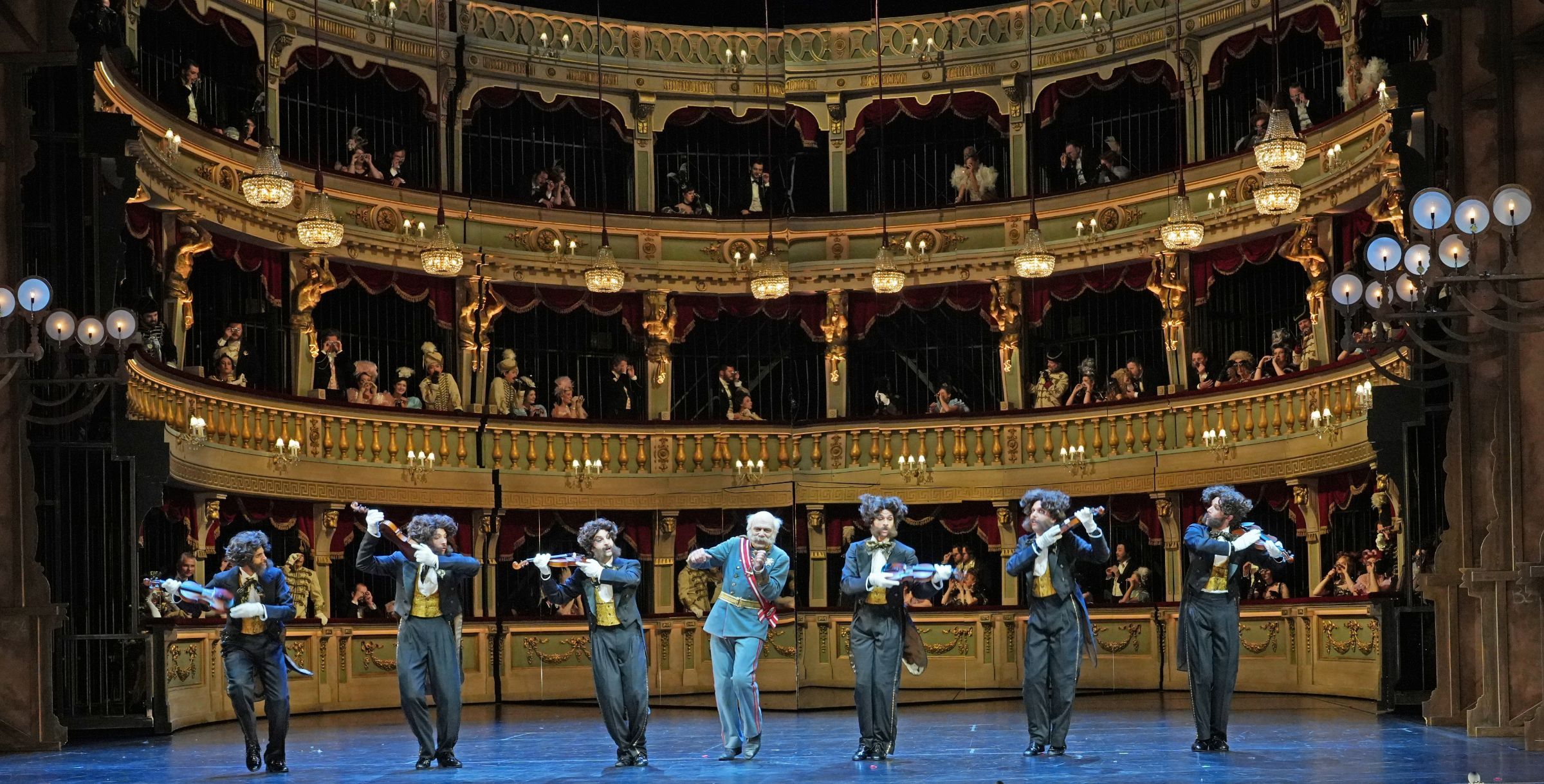 Dancers and Alexander Strobele (Frosch) &copy; Karl Forster