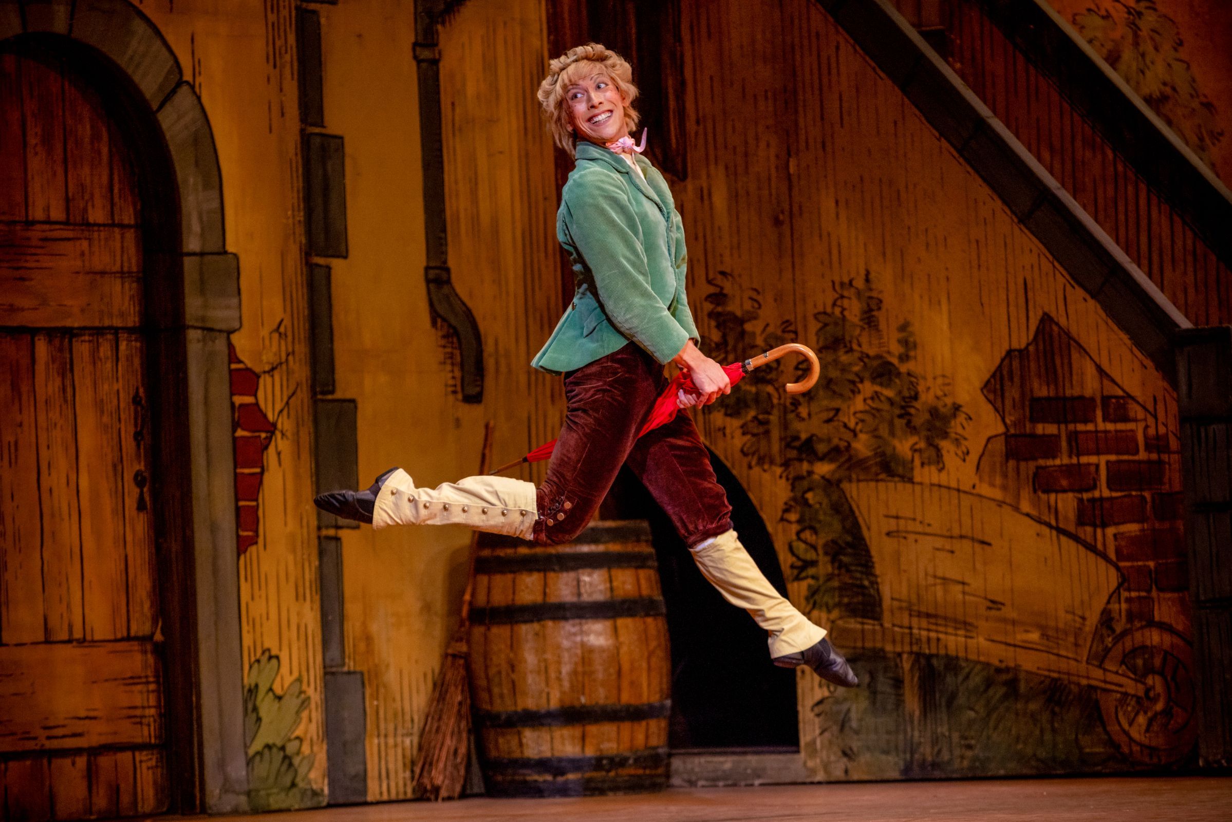 Luca Acri as Alain in Ashton's <i>La Fille mal gardée</i> &copy; 2025 Alice Pennefather