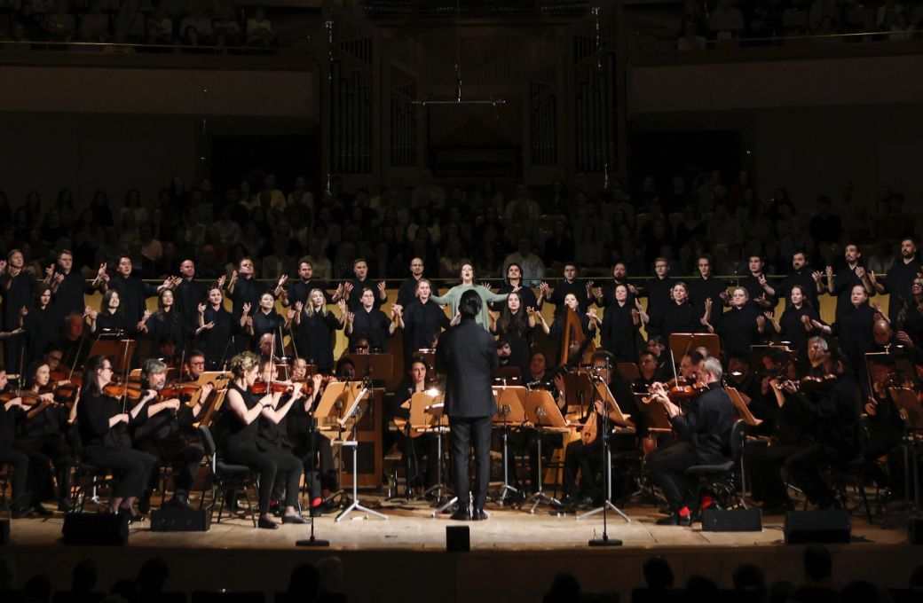 Orquesta y Coro musicaAeterna y Teodor Currentzis &copy; Elvira Meg&iacute;as | La Filarm&oacute;nica