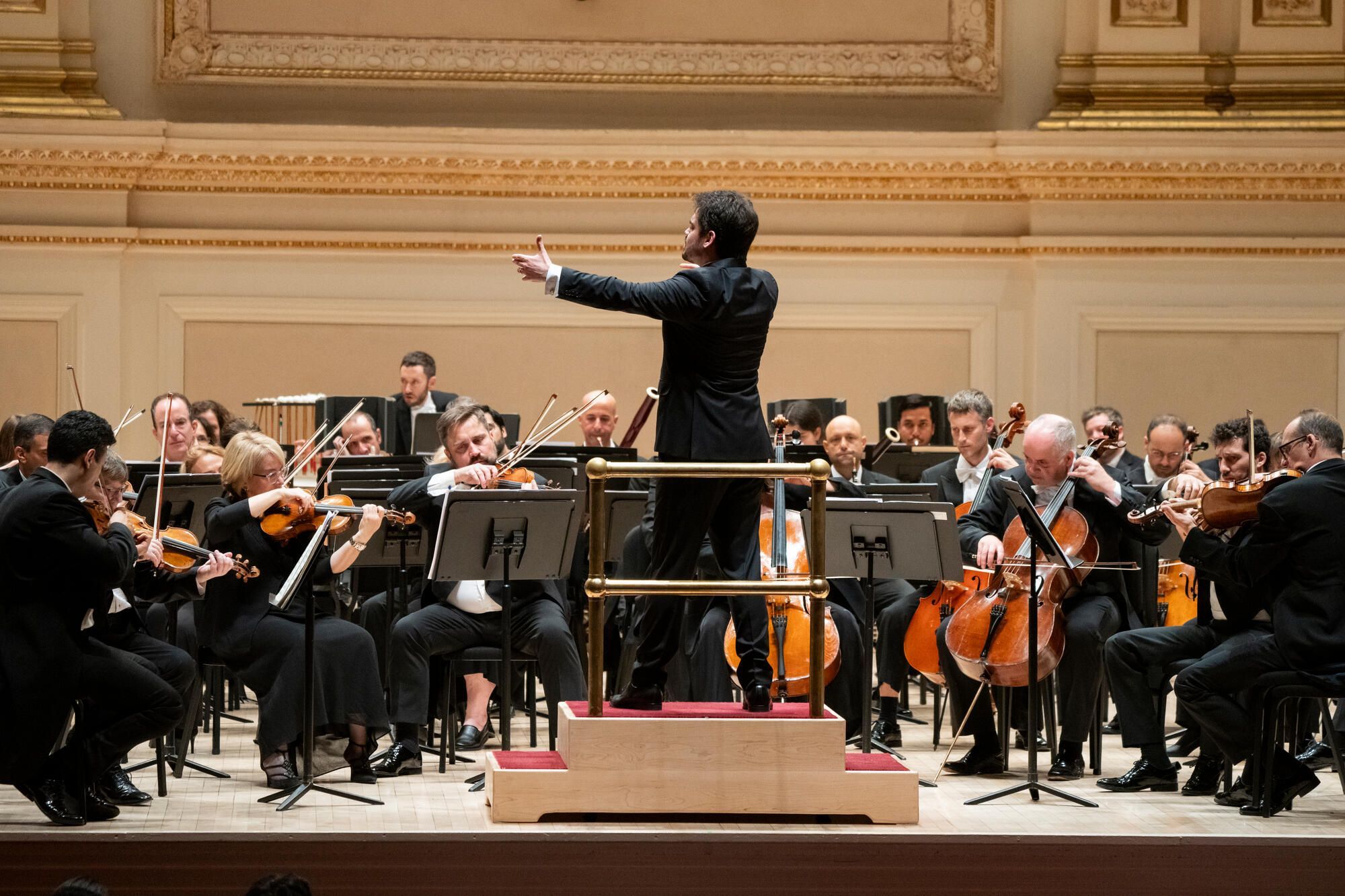 Lahav Shani conducts the Israel Philharmonic &copy; Stephanie Berger