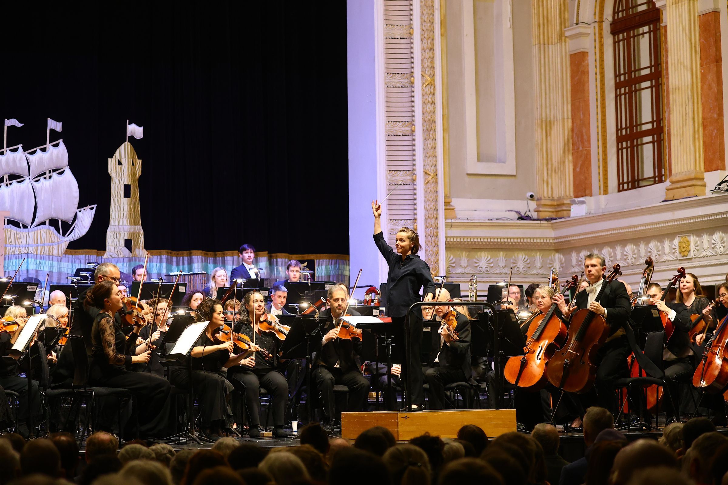 Anna Rakitina conducts the National Symphony Orchestra © Joanne Taffe (Cork concert)