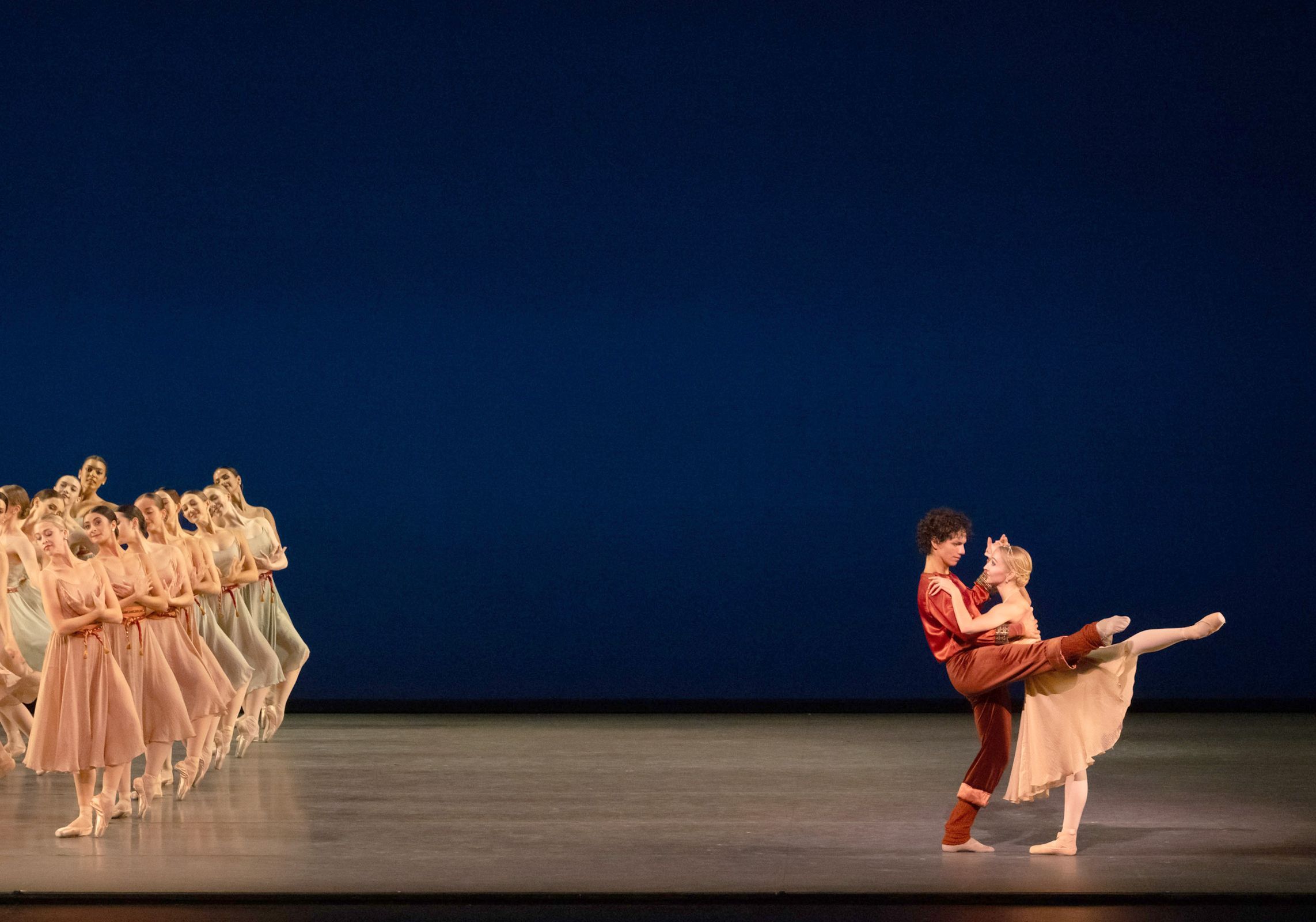 Breanne Granlund and Isaac Hernández in Twyla Tharp's <i>Push Comes to Shove</i> &copy; Nir Arieli