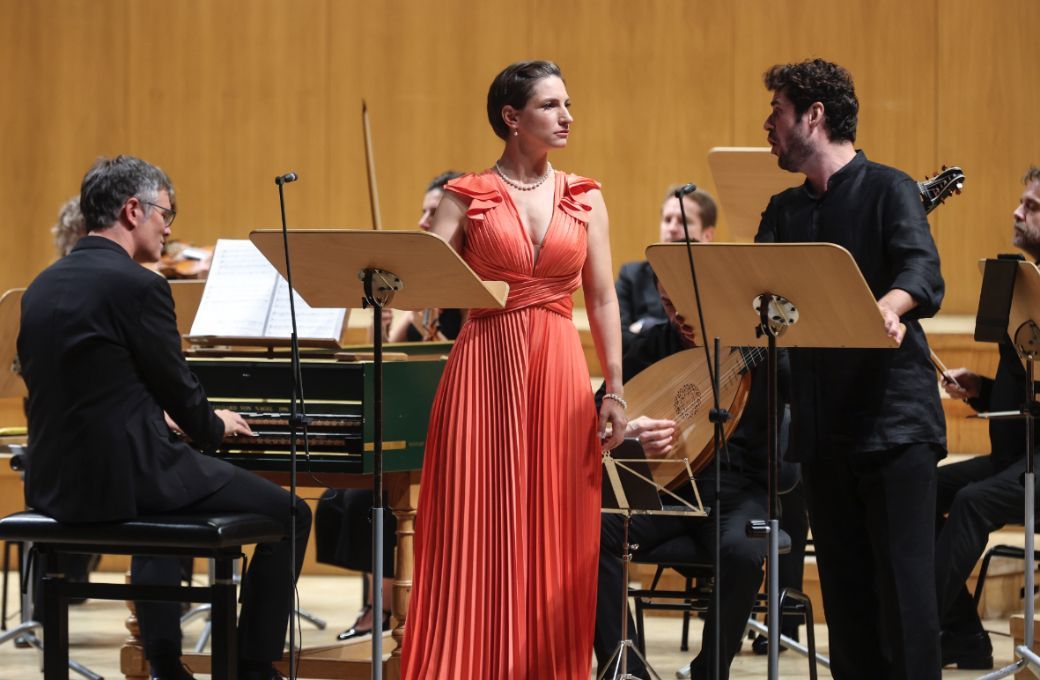Al clave, Dani Espasa, Sonja Runje (Antigono) y Paul-Antoine B&eacute;nos-Djian (Mitridate) &copy; Elvira Meg&iacute;as | Centro Nacional de Difusi&oacute;n Musical