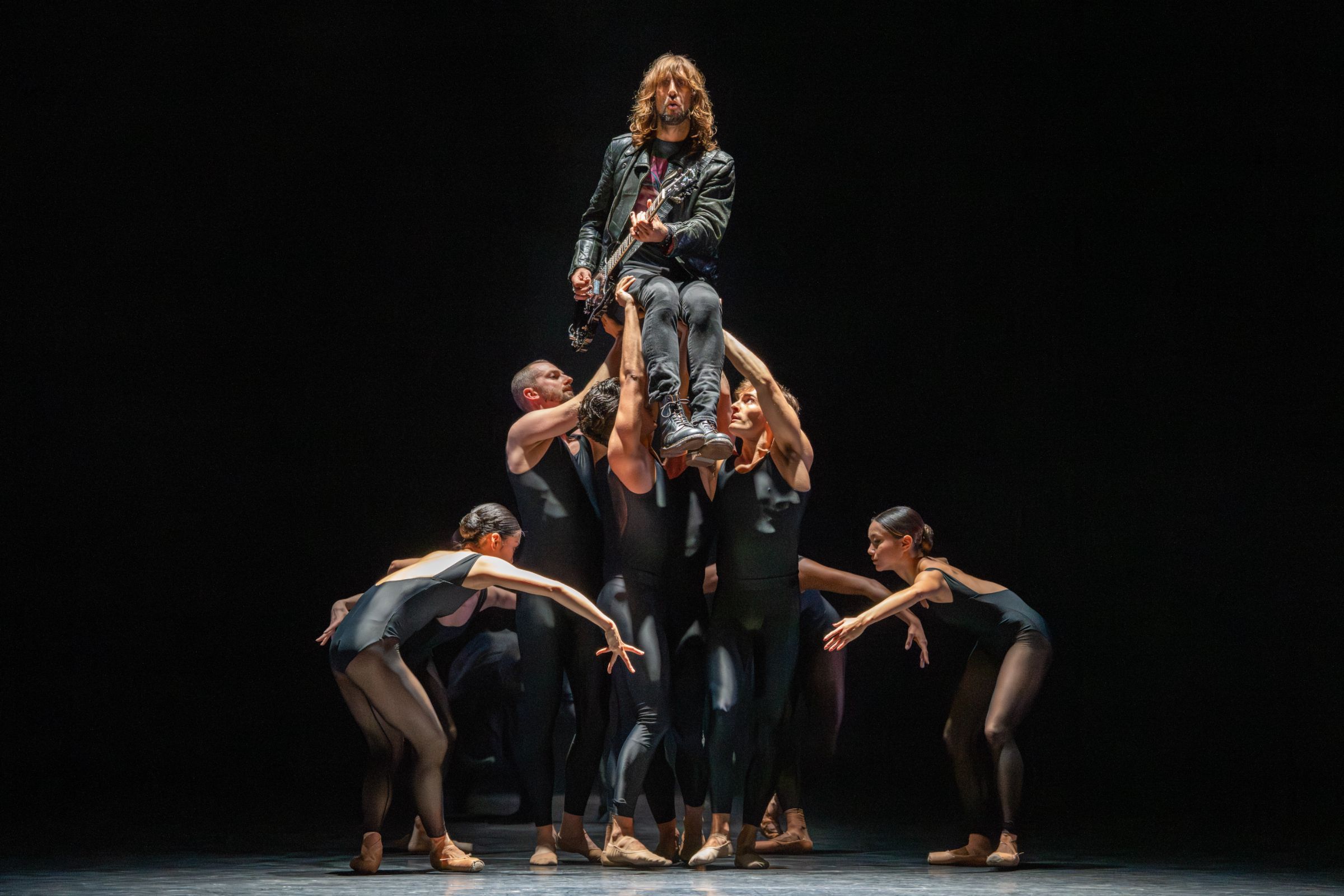 Marc Hayward and Birmingham Royal Ballet in <i>Black Sabbath – The Ballet</i> © Johan Persson