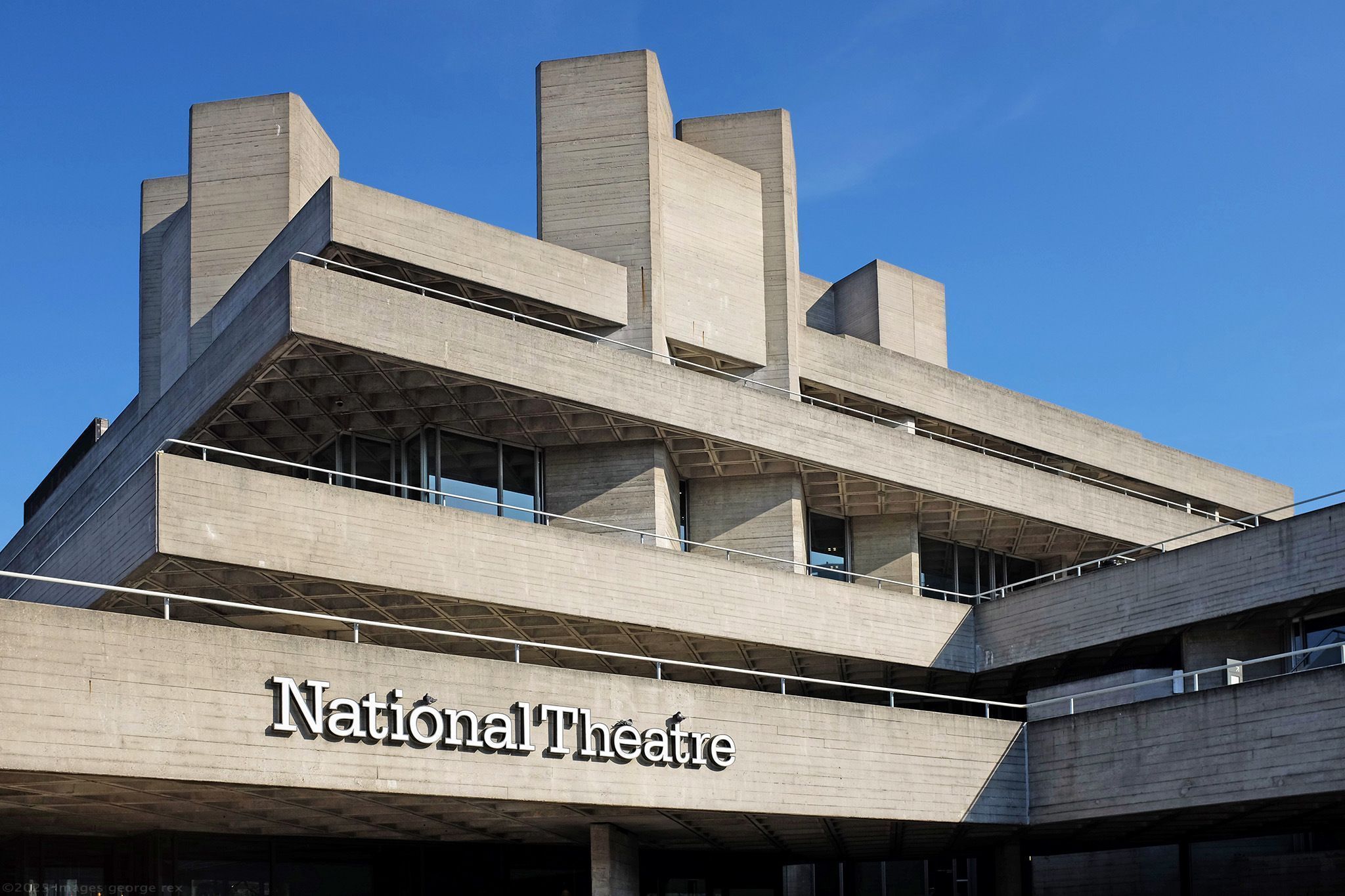 National Theatre © George Rex | Flickr