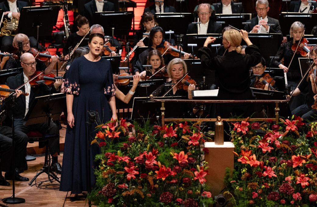 Matilda Sterby, Susanna Mälkki and the Royal Stockholm Philharmonic Orchestra © Yanan Li