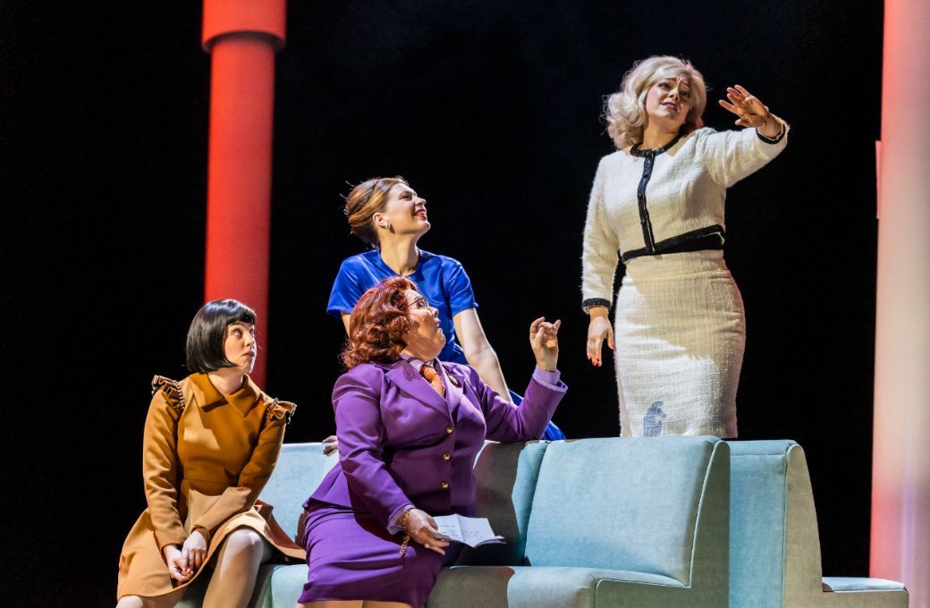 Rosalia Cid, Marie-Nicole Lemieux, Nicole Chirka (Mrs. Meg Page), Eleonora Buratto (Mrs. Alice Ford) &copy; Semperoper Dresden | Jochen Quast