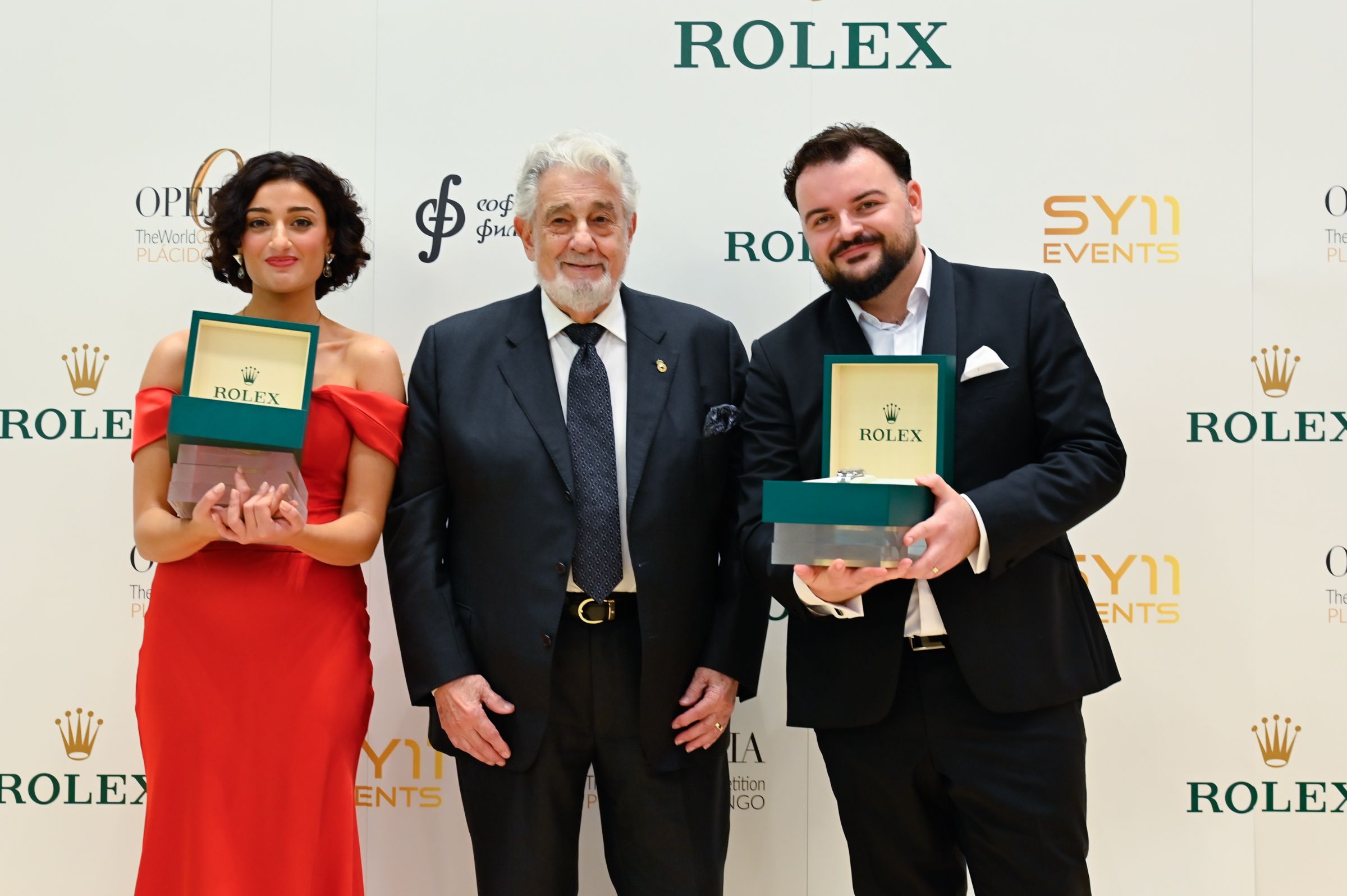 First Prize Winners Ekaterine Buachidze and Mihai Damian with competition founder Plácido Domingo &copy; Lilia Yotova