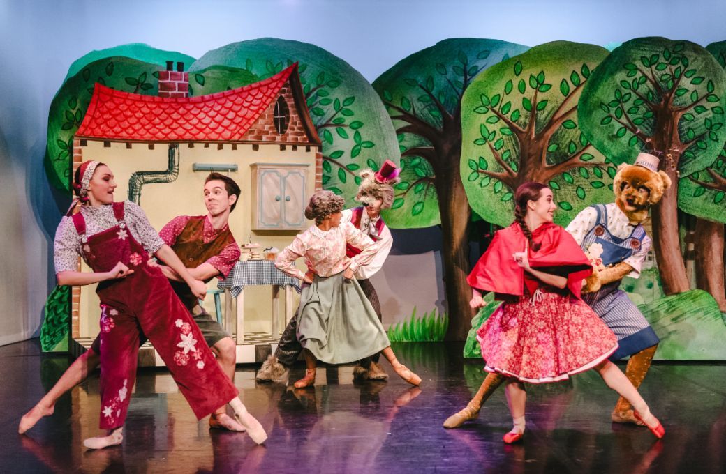 Julie Nunès as Little Red and Northern Ballet in <i>Little Red Riding Hood</i> © Brian Slater