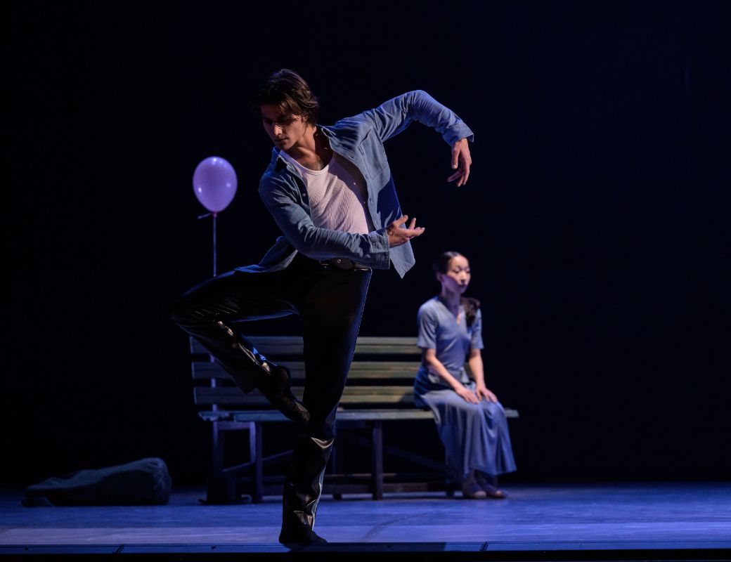 Paul Irmatov as Liliom and Aya Okumura as Julie in John Neumeier's <i>Liliom</i> &copy; Serghei Gherciu