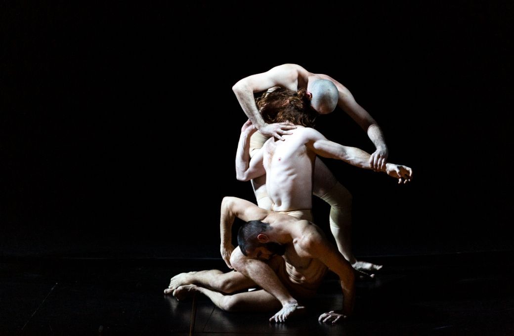 La chorégraphie de Sidi Larbi Cherkaoui dans <i>Pelléas et Mélisande</i> © Magali Dougados | GTG
